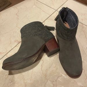 TOMS booties
